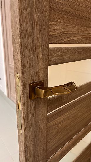 Межкомнатная дверь  